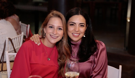  Ale Álvarez y Nadia Solís.