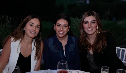  Fernanda Castro, Cristy Lorca y Ana Gaby Motilla.