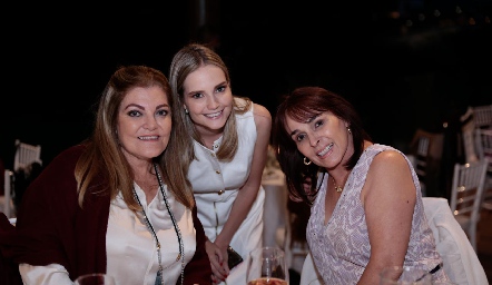 Montserrat Lozano, Miriam Huber y Susana Rangel.
