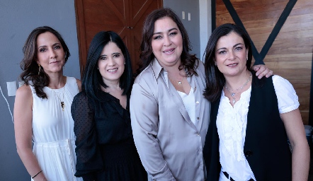  Daniela Ponce, Martha Aldrett, Deyanira Cázares y Elsa Lozano.