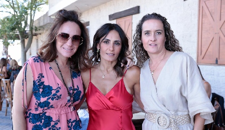  Julieta Morales, Claudia Artolózaga y Fernanda García.