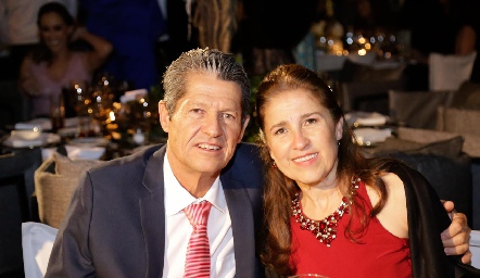  Lauro Martínez y Verónica Rangel.