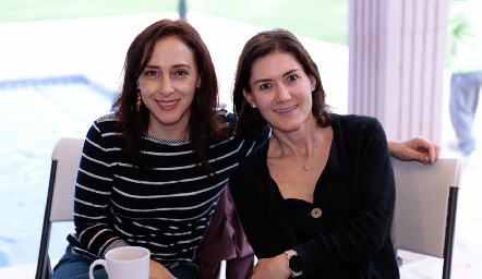 Sandra Aldrete y Paulina Vivanco.
