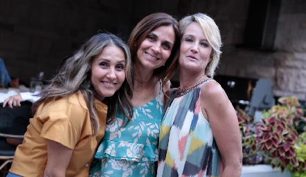  Martha Chalita, Rocío Nieto y Güera Valle.