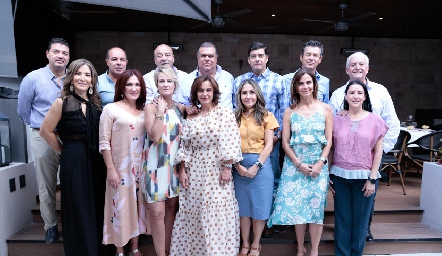  Andrés Amparán, Quique Quintero, Toño Lozano, Carlos Esparza, Javier Dávila, Toño Mendizábal, Luis Gómez, Martha Bermea, Anita Anaya, Güera Valle, Paty González, Marha Chalita, Rocío Nieto y Ana Luisa Garza.
