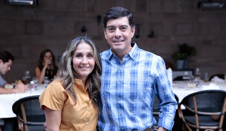  Martha Chalita y Javier Dávila.