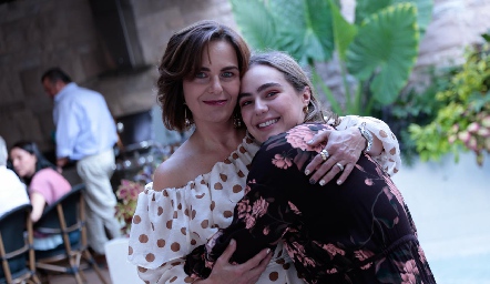 Paty González y Tamara Esparza.