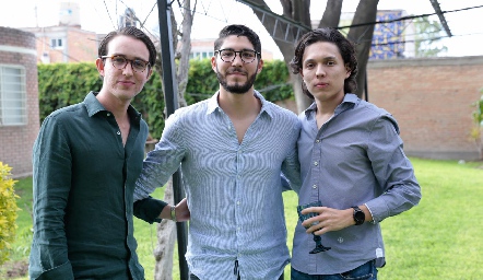  Gonzalo Torres, José Armando Martínez y Sebastián Rodríguez.