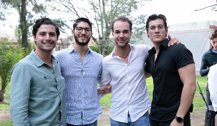  Ricardo Cruz, José Armando Martínez, Fernando Tricio y Peter.