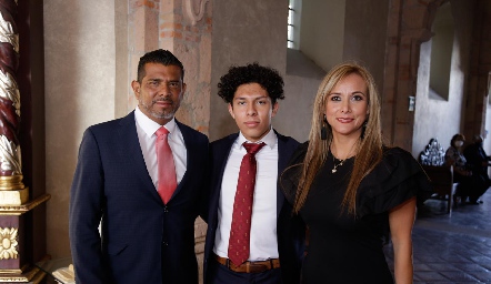 Carlos Ruiz, Carlo Ruiz y Georgina González.
