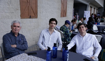  Gerardo Torre, Eduardo Torre y Jesús Romero.