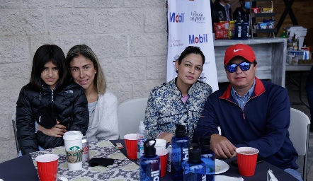  Dánika, Jessica Mercado, Margarita Cano y Felipe.