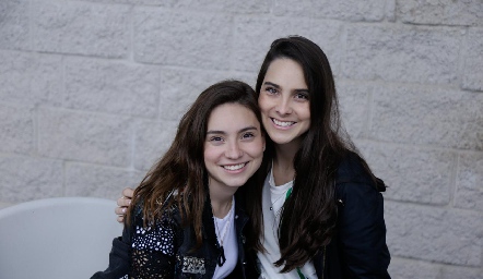  Daniela y Bárbara González.