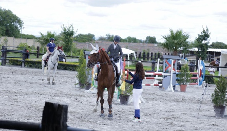 Competencia ecuestre en el Hípico Beleño.