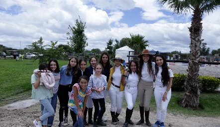  Gran tarde.