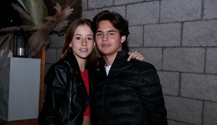  Camila y Javier.