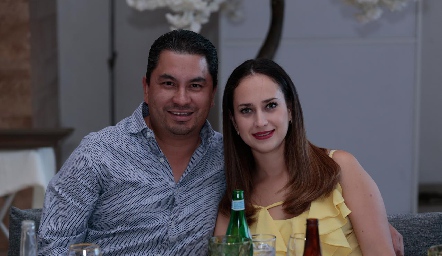  Humberto Lee y Mariana Siller.