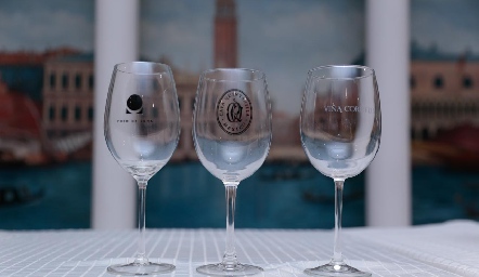  Pozo de Luna, Cava Quintanilla y Viña Cordelia.