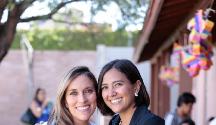  Daniela Llano y Sara Robles.
