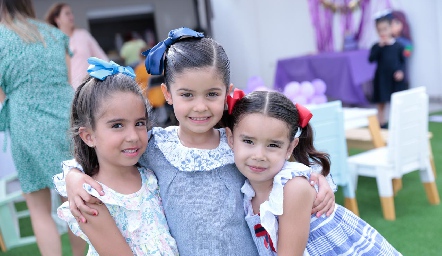  Inés, Xaviera y Ale.