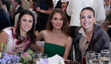  Sofía Villar, Vicky Pérez y María Cecilia Herrera.