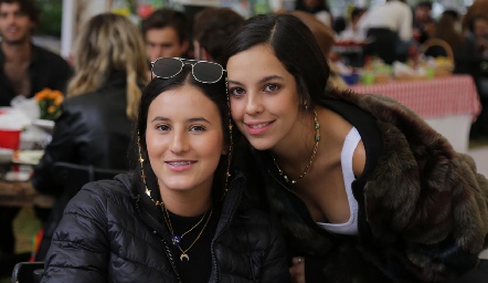  Paulina González y Ximena Delsol.