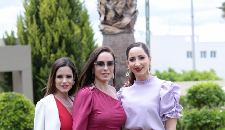  Katy Barraza, Mónica Barraza y Paulina Garza.