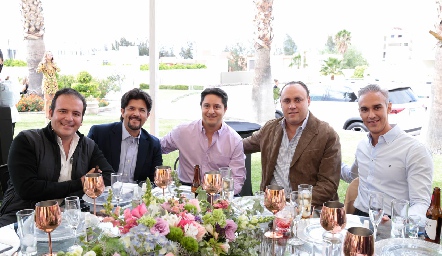  Salvador Orozco, Marcelo Lozano, Félix Córdova, Francisco Torres y Oscar Estrada.