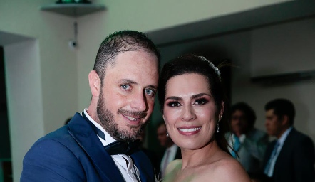  Ricardo Villalba y Mónica Cabrera ya son esposos.