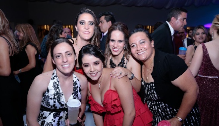 Kristine Kaiser, Mariana del Castillo, Pamela García, Fany Romo y Claudia Llamas.