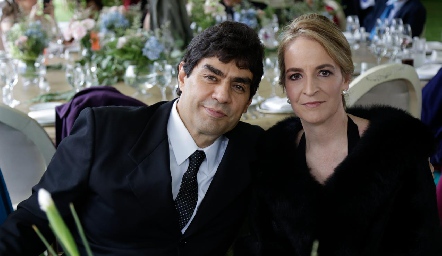  Luis Fernando Torres Corzo y Claudia Carpizo.