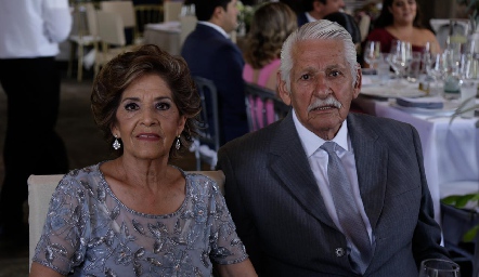  Rosa Álvarez y Manuel Rodríguez.