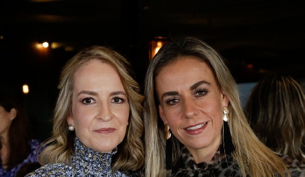  Claudia Carpizo y Mónica Torres.