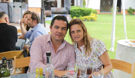  Luis Manuel Abella y Daniela Alcalde.