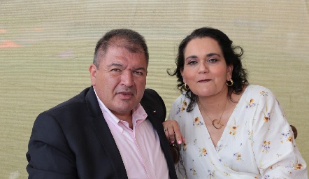  Luis Aranda y Graciela de Aranda.