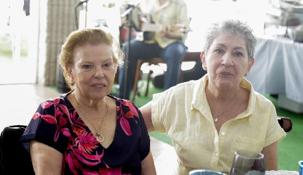  Güera López y Luz Elena Herrera.