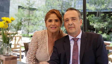  Fabiola García y Alejandro García.