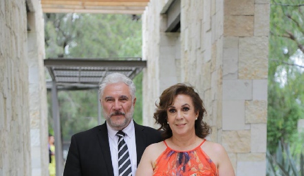  Oscar Campos y María Eugenia Alvarado.