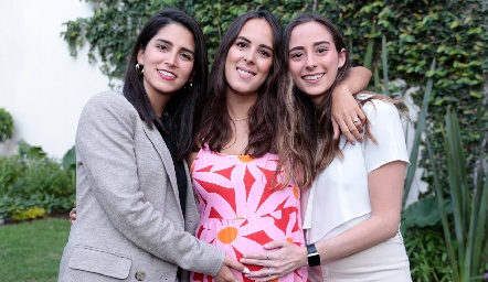  Daniela González, Claudia Antunes y Sofía Prieto.