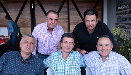  Javier Alcalde, Roberto Silva, Ariel Álvarez, Oscar Silos y Octavio Aguillón.