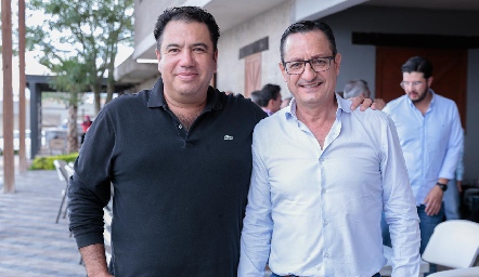  Roberto Silva y Alejandro Díaz de León.