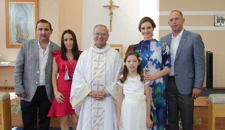  Esteban Puente, Cecilia Cuesta de Puente, Daniela Apezteguía, Gaby Cardozo y Miguel Apezteguía con el padre.