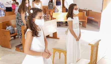  Primera Comunión de Romina y Paulina Garduño.