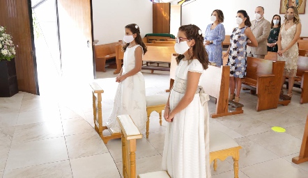  Primera Comunión de Romina y Paulina Garduño.
