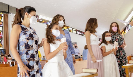  Primera Comunión de Romina y Paulina Garduño.