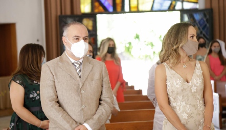 Primera Comunión de Romina y Paulina Garduño.