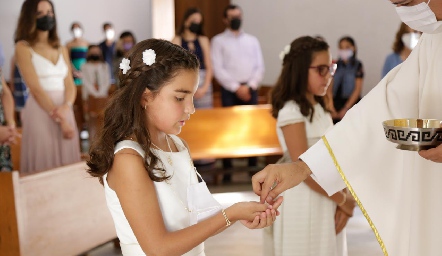  Primera Comunión de Romina y Paulina Garduño.