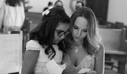  Primera Comunión de Romina y Paulina Garduño.