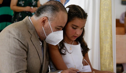  Primera Comunión de Romina y Paulina Garduño.