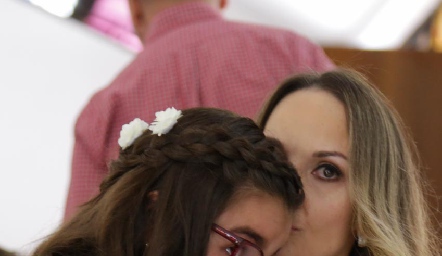  Primera Comunión de Romina y Paulina Garduño.